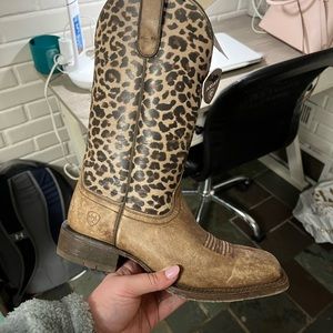 ARIAT Cowboy boots, NEW